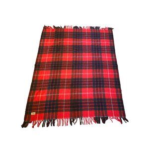 Faribo Fluff-Loomed Plaid Blanket By Faribault Woolen Mill‎ Co.